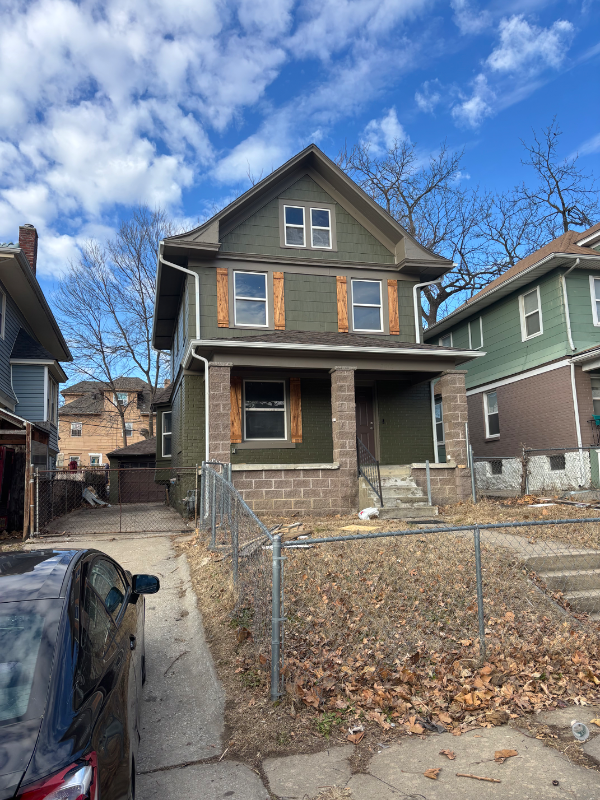 Kansas City House: 3018 Agnes Ave