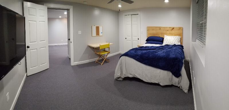 Huntsville House: 4015 E Crestview DR NW