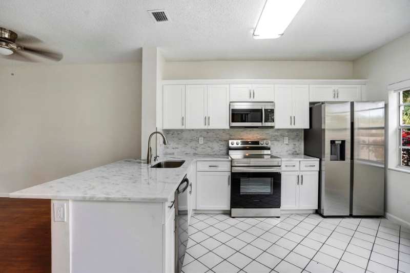 Boca Raton Condo: 6513 Via Regina