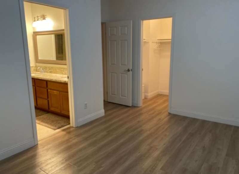 Eastvale House: 13238 wooden gate way