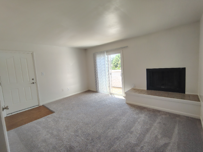 Lynchburg Apartment: 600 Reusens Road