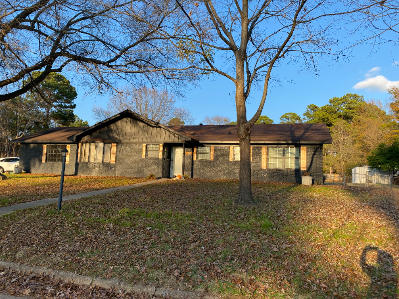 TEXARKANA House: 204 Arroyo