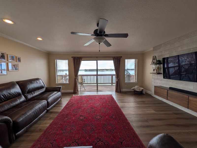 Fort Walton Beach Townhome: 810 Eglin Pkwy NE