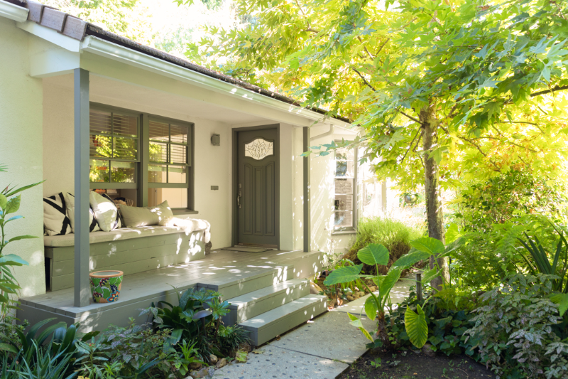 Los Angeles House: 2230 Fink St