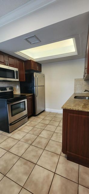 Delray Beach Condo: 248 NE 12th Street 2