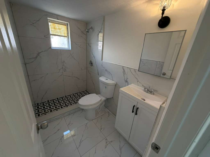 Miami Apartment: 926 SW 5th St