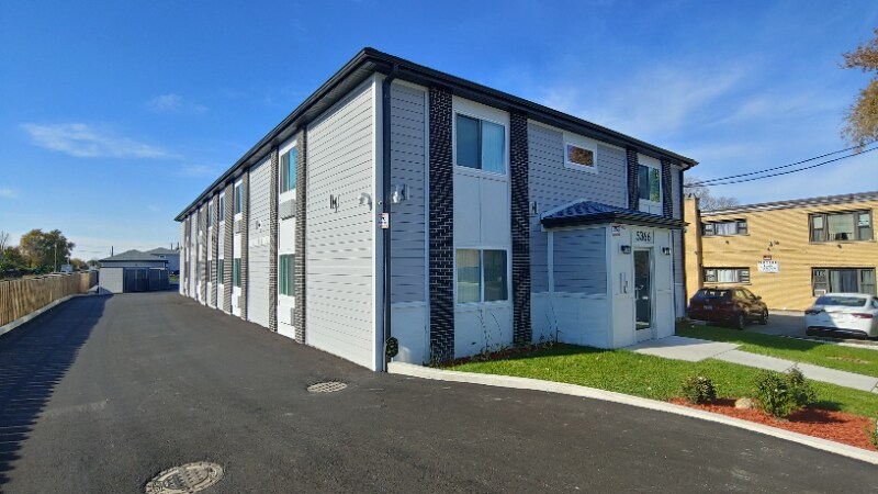 Chicago Multiplex: 5366 S Laramie