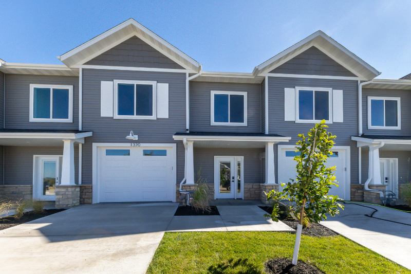 Dubuque Townhome: 1370 Autumn Ridge Lane