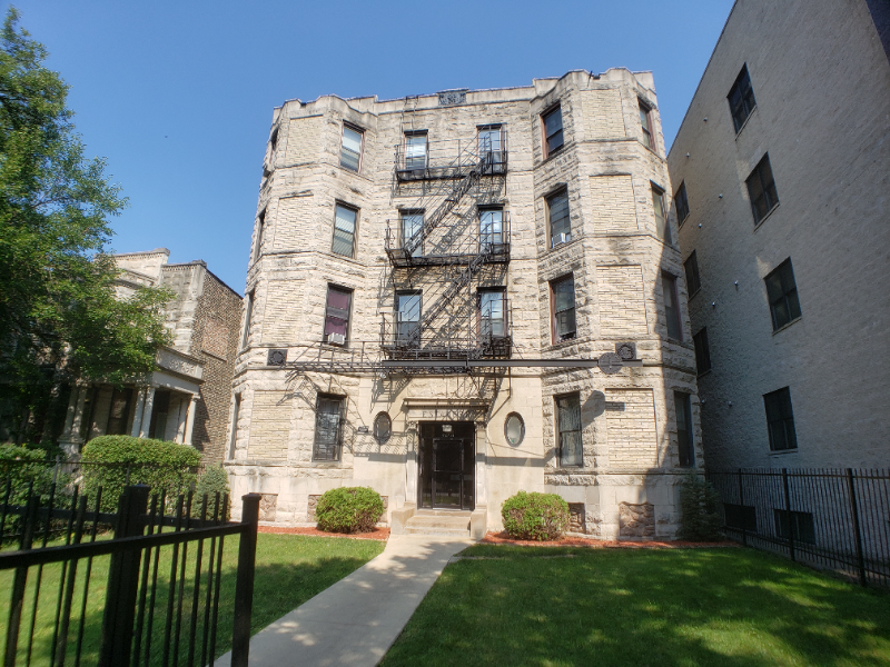 Chicago Apartment: 6529 S. Kimbark Avenue
