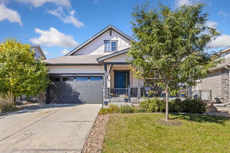 Windsor House: 1940 Shadow Lake Dr