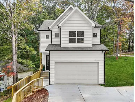 Gainesville House: 3925 Pine Shore Cir