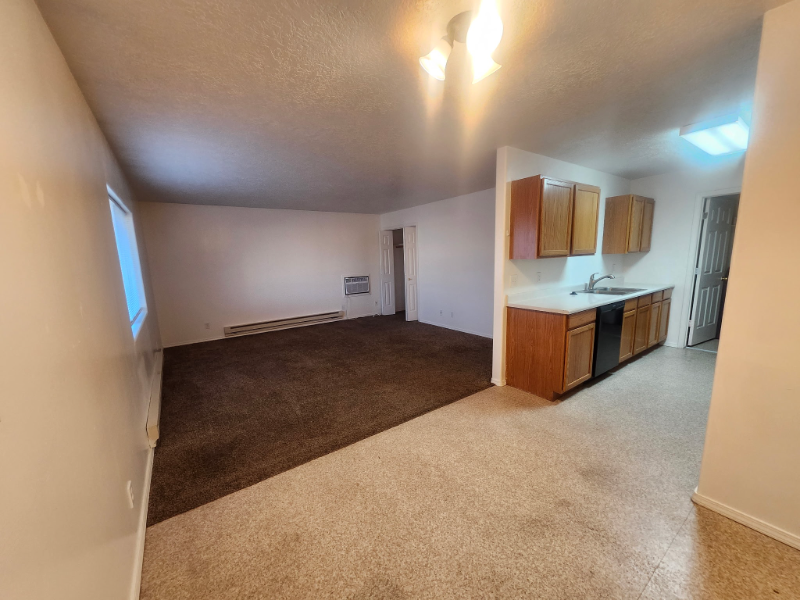 Twin Falls Multiplex: 2140 Elizabeth Blvd #C