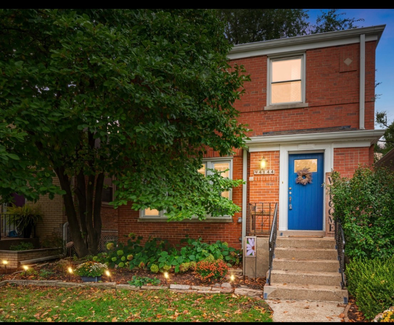 Brookfield House: 4144 Park Ave