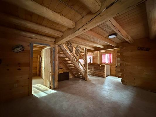 Salem House: 14 Car Mar Ln