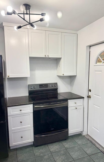 Lake Worth House: 3941 Tuskegee Drive