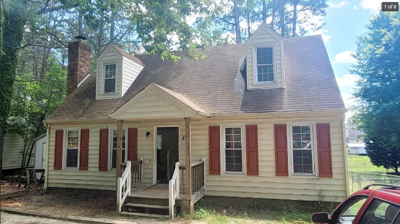 North Chesterfield House: 9305 Fox Run Dr