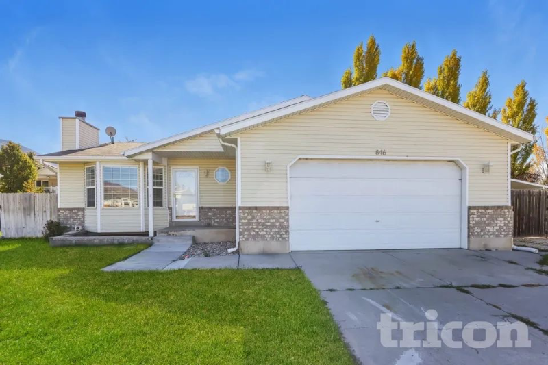 Tooele House: 846 E 900 N