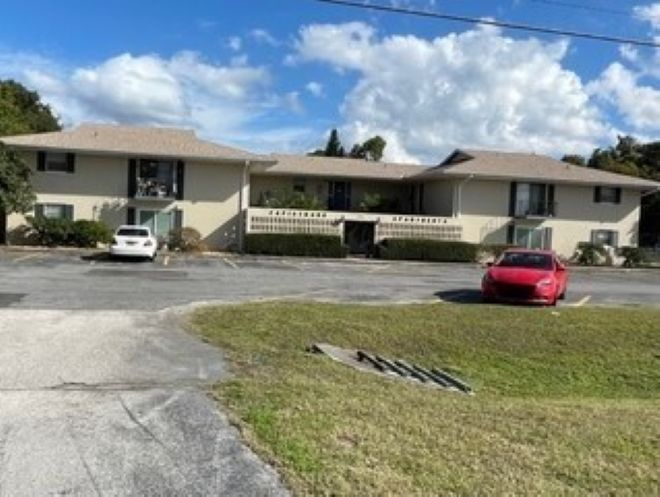 Winter Haven Apartment: 1702 Recker Hwy