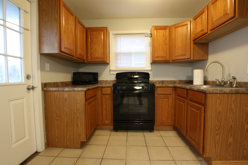 canonsburg House: 348 1/2 W Pike St