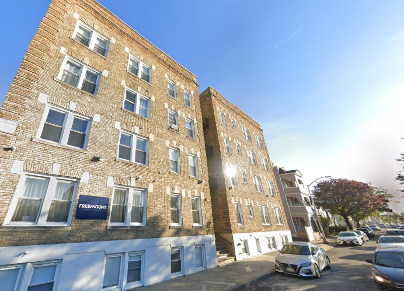 EAST ORANGE Condo: 58 Steuben