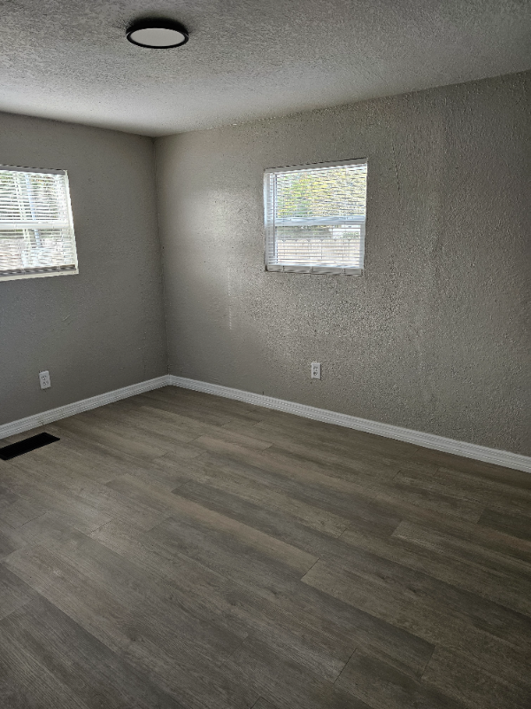 Plant City House: 5821 US 92