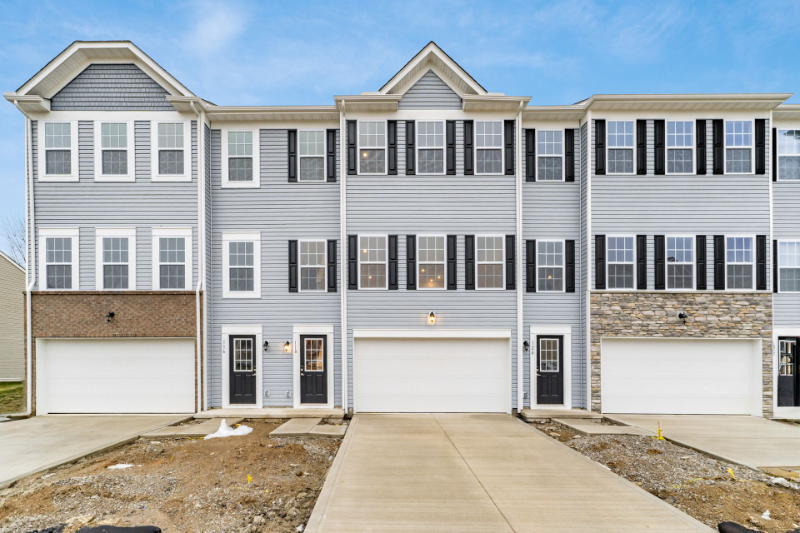 Etna Townhome: 118 Dusky Willow Dr