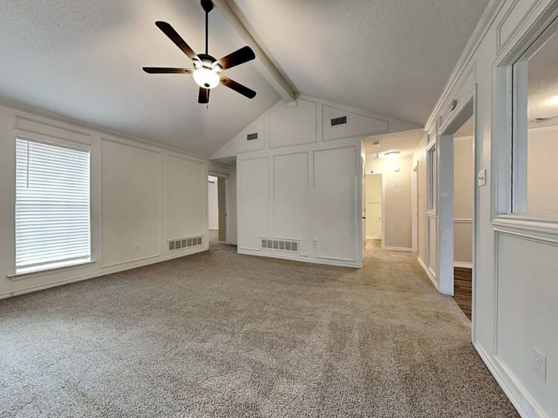 Forney Townhome: 806 E Aimee St