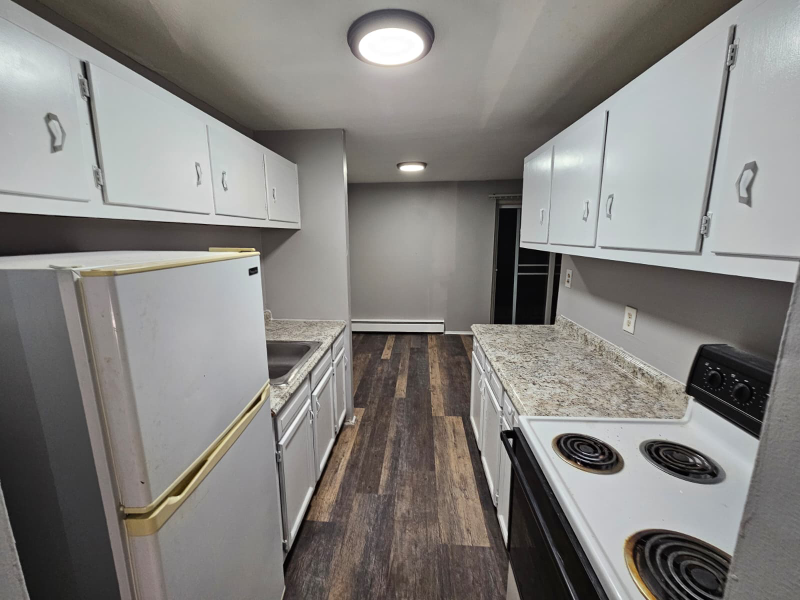 East Cleveland Apartment: 13540 Superior Road