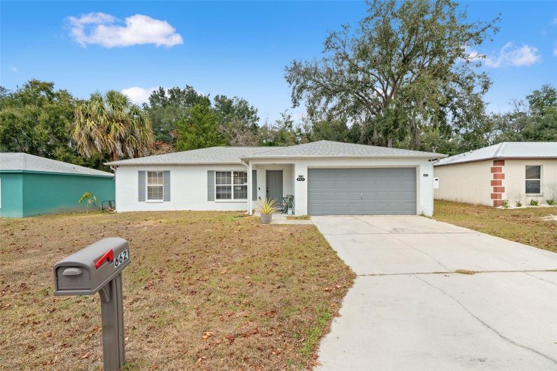 Homosassa House: 6621 W ROBIN LN