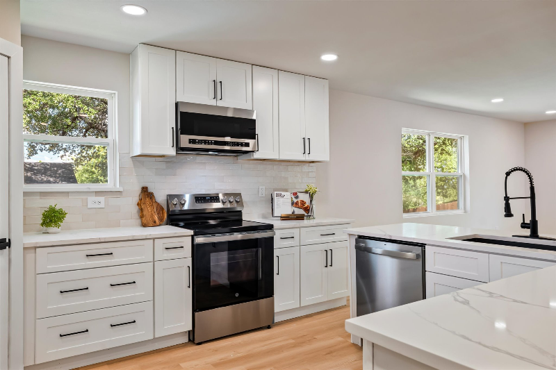 Fort Worth House: 8500 Gibbs Dr