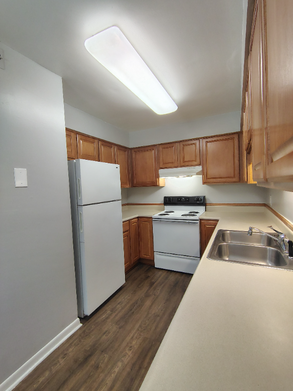 Lynchburg Apartment: 600 Reusens Road