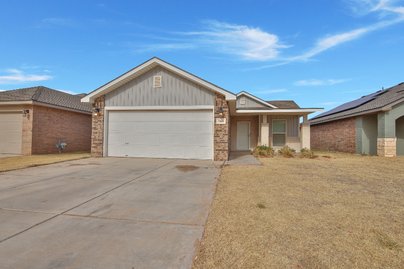 Lubbock House: 7526 104th