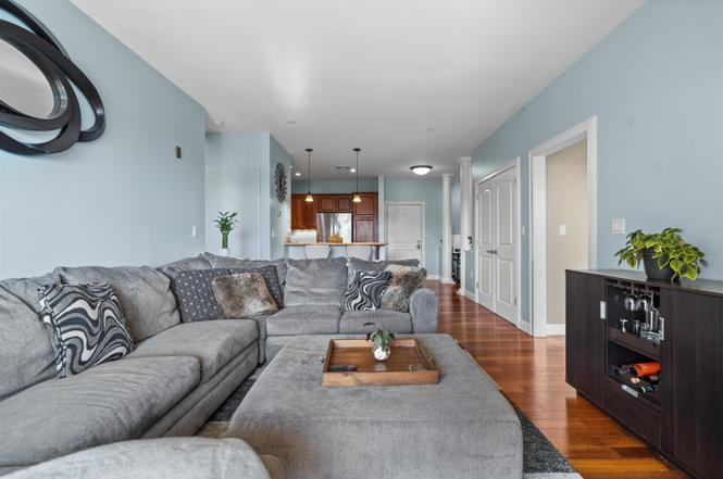 Sunnyvale Condo: 929 E El Camino Real #