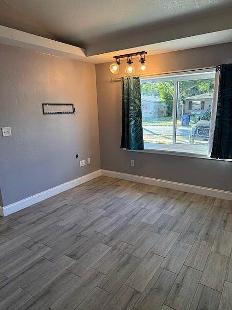 Tampa House: 6802 S Hesperides St