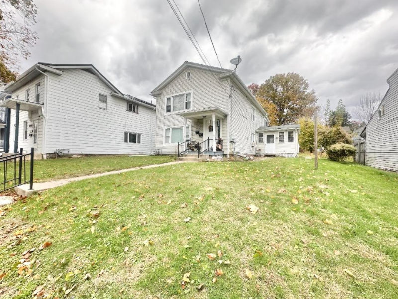 Danville Multiplex: 986 Ash U101