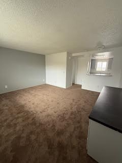 adelanto Apartment: 18125 bellflower st