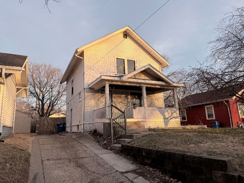 Des Moines House: 2343 E 12th St