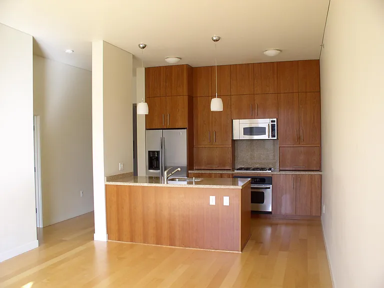 Portland Condo: 922 nw 11th Av