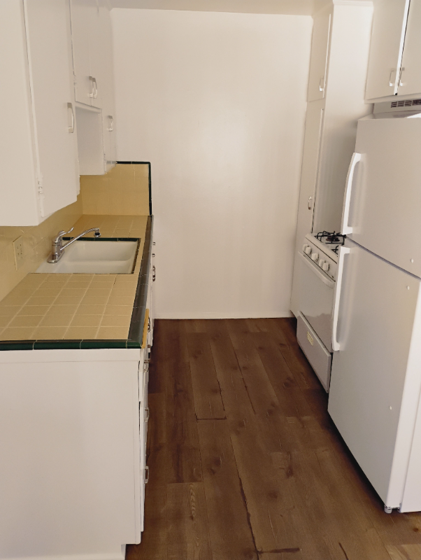 Burbank Apartment: 2239 N. Catalina Street