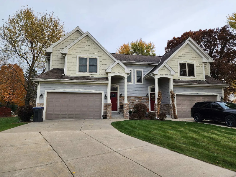 Muskego Townhome: S80w16985 Boehm Ct