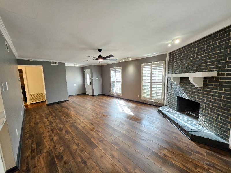 Garland House: 1829 Palo Duro Dr