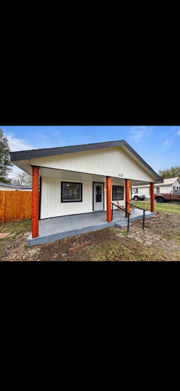 Vinita House: 613 W Sequoyah Ave