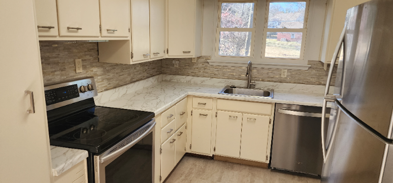 Silver Spring House: 1001 Orchard Way