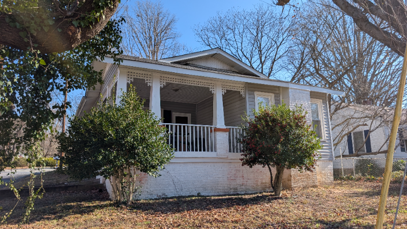 High Point House: 502 E State Avenue