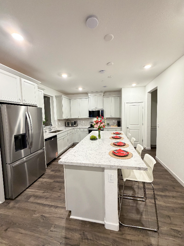 Elk Grove House: 8245 Morning Star Way