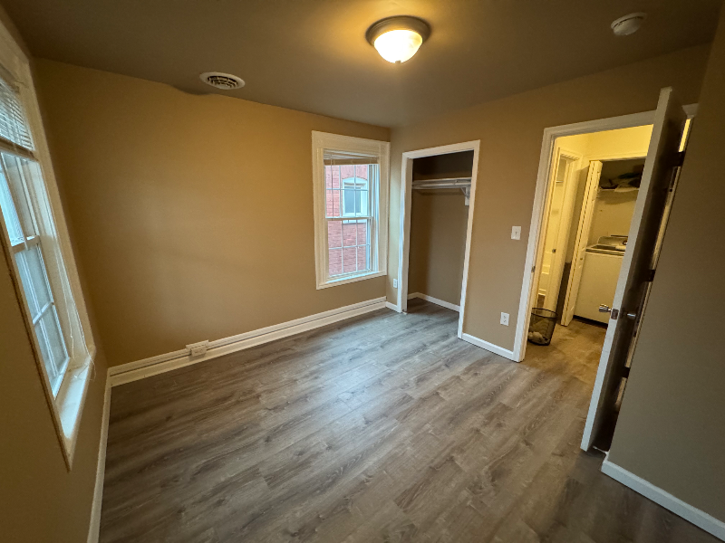 Winchester House: 377 National Ave