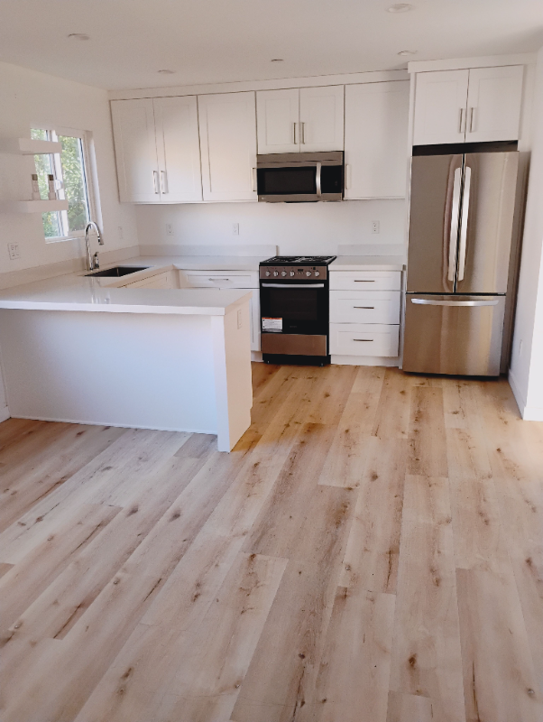 Los Angeles Multiplex: 6060 La Prada