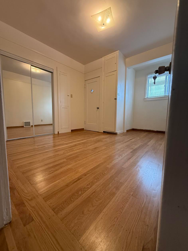 San Francisco House: 1494 19th Ave,