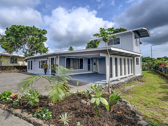 Hilo House: 1376 Ala Kula St