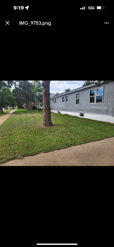 New England House: 835 McKenzie Street